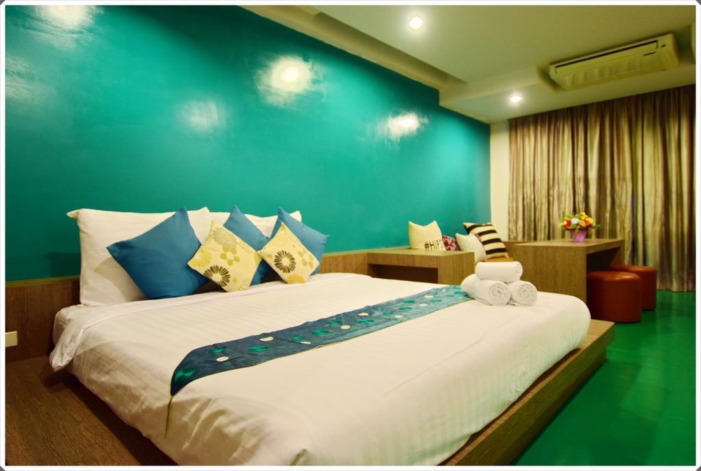 Franjipani Resort HHQ Exterior foto